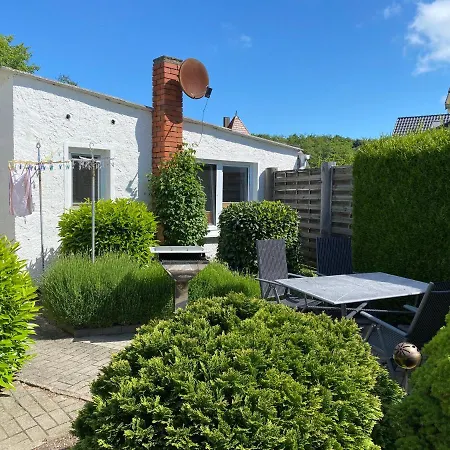 Tini Am Strandzugang Mit Wlan Inklusive, Keine Haustiere Apartment Zingst